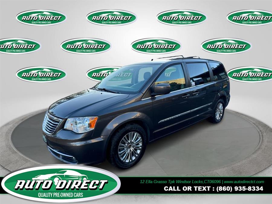 Used 2016 Chrysler Town & Country in Windsor Locks, Connecticut | Auto Direct LLC. Windsor Locks, Connecticut