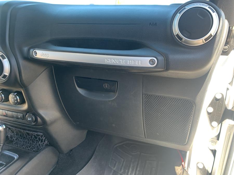 2016 Jeep Wrangler Unlimited 4WD 4dr Sahara, available for sale in Vernon Rockville, Connecticut | Vernon Motor Cars. Vernon Rockville, Connecticut 2016 Jeep Wrangler Unlimited 4WD 4dr Sahara, available for sale in Vernon Rockville, Connecticut | Vernon Motor Cars. Vernon Rockville, Connecticut