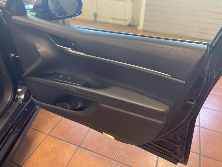 2018 Toyota Camry SE Auto (Natl), available for sale in Suffern, New York | Rockland Motor Sport. Suffern, New York 2018 Toyota Camry SE Auto (Natl), available for sale in Suffern, New York | Rockland Motor Sport. Suffern, New York