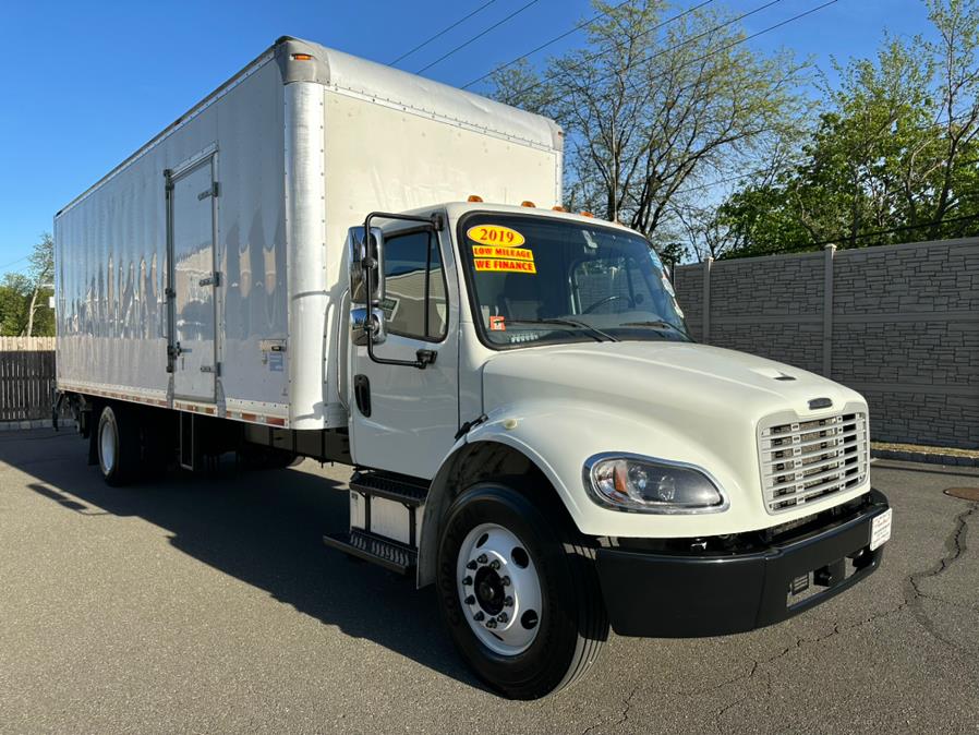 2019 Freightliner M2 106 NON CDL 26 FT BOX ALUMINUM LIFT-GATE, available for sale in Paterson, New Jersey | Speedway Commercial Motors LLC. Paterson, New Jersey 2019 Freightliner M2 106 NON CDL 26 FT BOX ALUMINUM LIFT-GATE, available for sale in Paterson, New Jersey | Speedway Commercial Motors LLC. Paterson, New Jersey