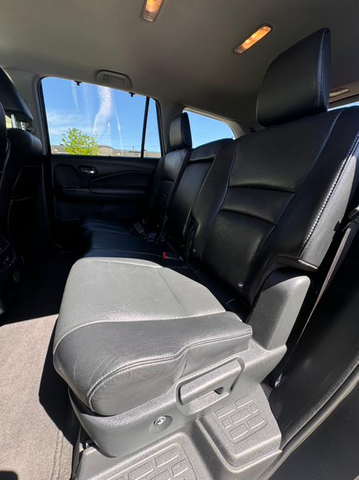 2019 Honda Pilot EX-L AWD, available for sale in Paterson, New Jersey | Speedway Motors LLC. Paterson, New Jersey 2019 Honda Pilot EX-L AWD, available for sale in Paterson, New Jersey | Speedway Motors LLC. Paterson, New Jersey