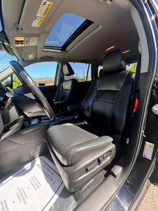 2019 Honda Pilot EX-L AWD, available for sale in Paterson, New Jersey | Speedway Motors LLC. Paterson, New Jersey 2019 Honda Pilot EX-L AWD, available for sale in Paterson, New Jersey | Speedway Motors LLC. Paterson, New Jersey