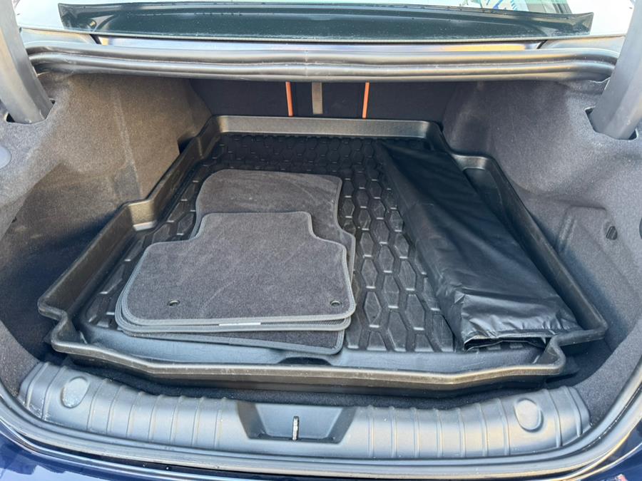 2022 Jaguar XF R-Dynamic SE Sedan AWD, available for sale in Jamaica, New York | Sunrise Autoland. Jamaica, New York 2022 Jaguar XF R-Dynamic SE Sedan AWD, available for sale in Jamaica, New York | Sunrise Autoland. Jamaica, New York