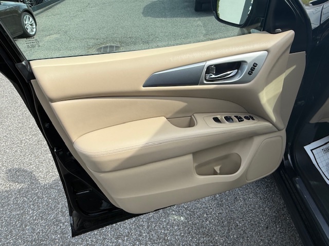 2017 Nissan Pathfinder 4x4 SL, available for sale in Huntington Station, New York | Huntington Auto Mall. Huntington Station, New York 2017 Nissan Pathfinder 4x4 SL, available for sale in Huntington Station, New York | Huntington Auto Mall. Huntington Station, New York