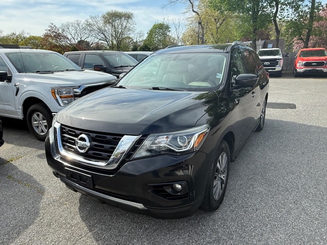 2017 Nissan Pathfinder 4x4 SL, available for sale in Huntington Station, New York | Huntington Auto Mall. Huntington Station, New York 2017 Nissan Pathfinder 4x4 SL, available for sale in Huntington Station, New York | Huntington Auto Mall. Huntington Station, New York