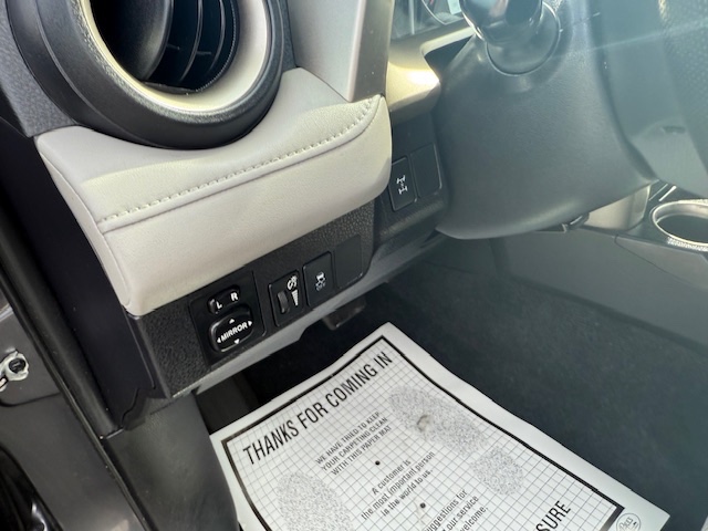 2015 Toyota RAV4 AWD 4dr XLE (Natl), available for sale in Huntington Station, New York | Huntington Auto Mall. Huntington Station, New York 2015 Toyota RAV4 AWD 4dr XLE (Natl), available for sale in Huntington Station, New York | Huntington Auto Mall. Huntington Station, New York
