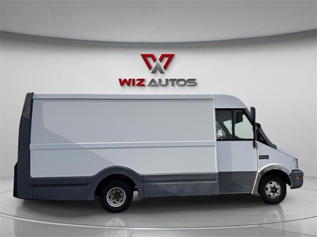 2012 Isuzu Npr Landscapers body, available for sale in Stratford, Connecticut | Wiz Leasing Inc. Stratford, Connecticut 2012 Isuzu Npr Landscapers body, available for sale in Stratford, Connecticut | Wiz Leasing Inc. Stratford, Connecticut