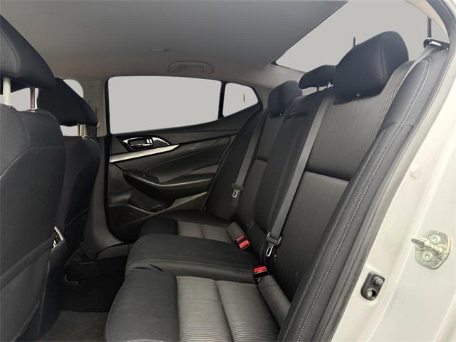 2016 Nissan Maxima 3.5 S, available for sale in Stratford, Connecticut | Wiz Leasing Inc. Stratford, Connecticut 2016 Nissan Maxima 3.5 S, available for sale in Stratford, Connecticut | Wiz Leasing Inc. Stratford, Connecticut