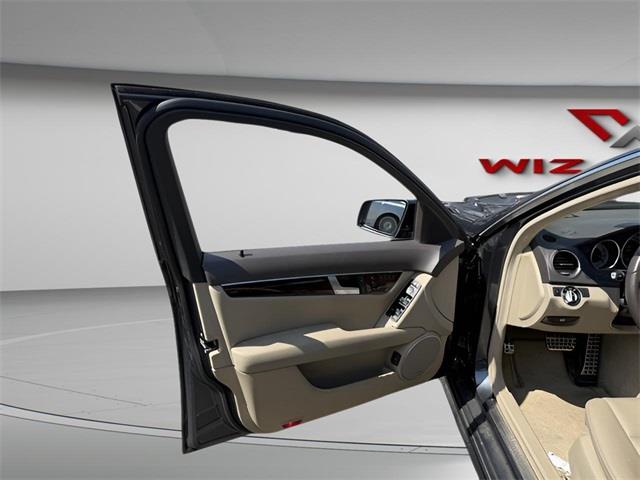 2014 Mercedes-benz C-class C 300, available for sale in Stratford, Connecticut | Wiz Leasing Inc. Stratford, Connecticut 2014 Mercedes-benz C-class C 300, available for sale in Stratford, Connecticut | Wiz Leasing Inc. Stratford, Connecticut