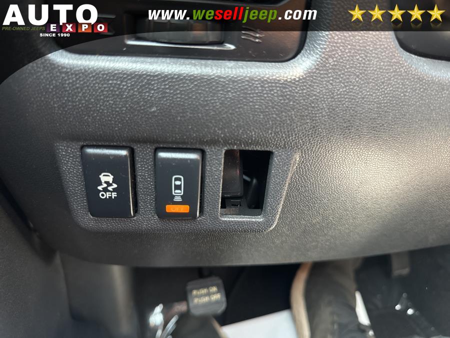 2015 Nissan Titan 4WD Crew Cab SWB SV, available for sale in Huntington, New York | Auto Expo. Huntington, New York 2015 Nissan Titan 4WD Crew Cab SWB SV, available for sale in Huntington, New York | Auto Expo. Huntington, New York