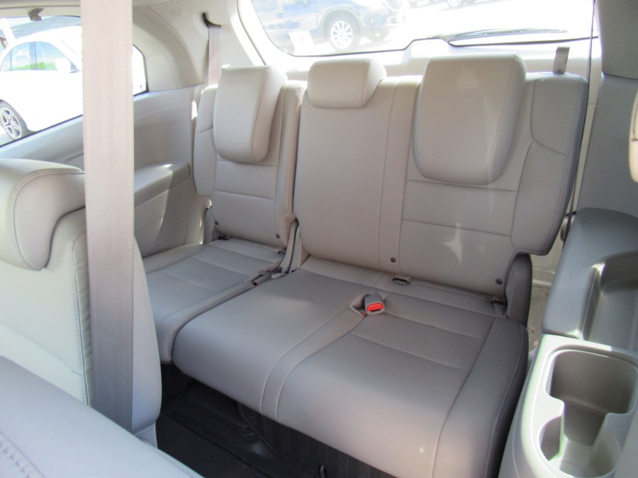 2015 Honda Odyssey EX-L, available for sale in Worcester, Massachusetts | Hilario's Auto Sales Inc.. Worcester, Massachusetts 2015 Honda Odyssey EX-L, available for sale in Worcester, Massachusetts | Hilario's Auto Sales Inc.. Worcester, Massachusetts