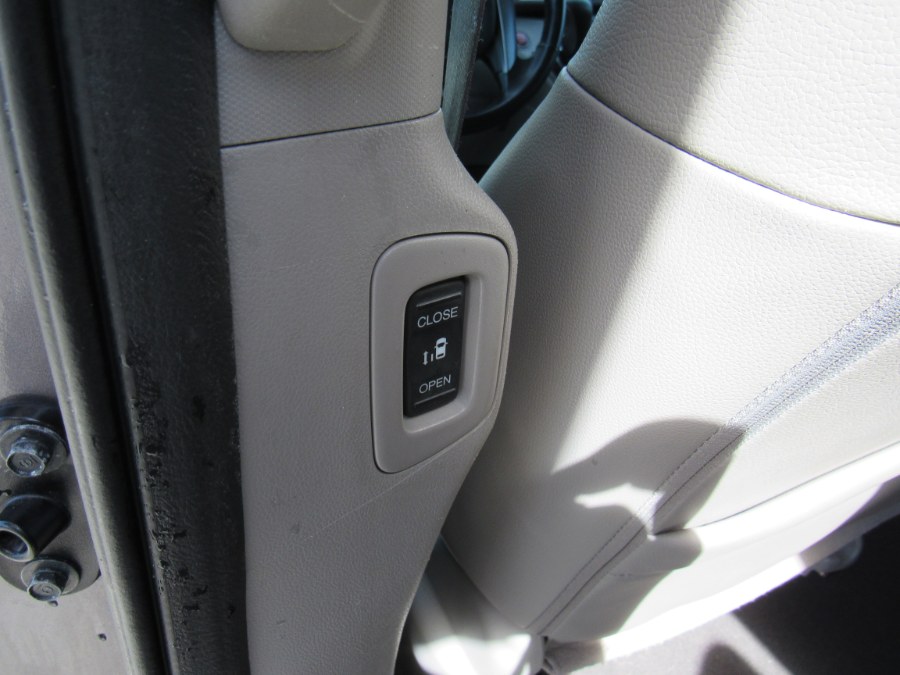 2015 Honda Odyssey EX-L, available for sale in Worcester, Massachusetts | Hilario's Auto Sales Inc.. Worcester, Massachusetts 2015 Honda Odyssey EX-L, available for sale in Worcester, Massachusetts | Hilario's Auto Sales Inc.. Worcester, Massachusetts