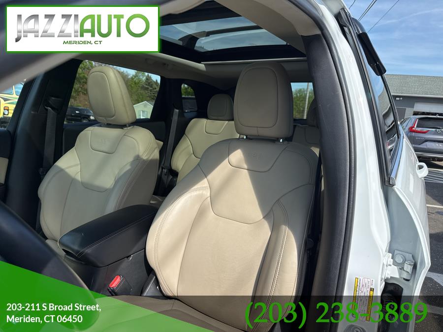2015 Jeep Cherokee 4WD 4dr Limited, available for sale in Meriden, Connecticut | Jazzi Auto Sales LLC. Meriden, Connecticut 2015 Jeep Cherokee 4WD 4dr Limited, available for sale in Meriden, Connecticut | Jazzi Auto Sales LLC. Meriden, Connecticut