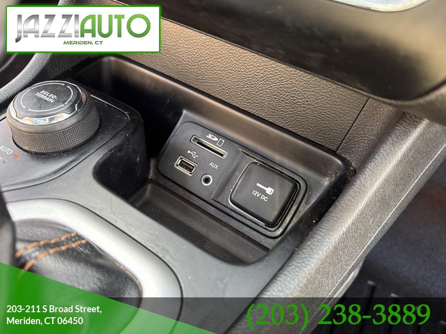 2015 Jeep Cherokee 4WD 4dr Limited, available for sale in Meriden, Connecticut | Jazzi Auto Sales LLC. Meriden, Connecticut 2015 Jeep Cherokee 4WD 4dr Limited, available for sale in Meriden, Connecticut | Jazzi Auto Sales LLC. Meriden, Connecticut