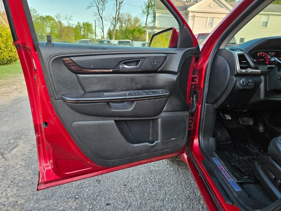 2014 GMC Acadia AWD 4dr Denali, available for sale in East Windsor, Connecticut | Toro Auto. East Windsor, Connecticut 2014 GMC Acadia AWD 4dr Denali, available for sale in East Windsor, Connecticut | Toro Auto. East Windsor, Connecticut