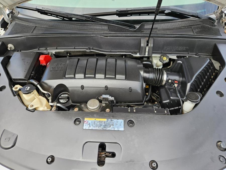 2016 Chevrolet Traverse AWD 4dr LT w/1LT, available for sale in East Windsor, Connecticut | Toro Auto. East Windsor, Connecticut 2016 Chevrolet Traverse AWD 4dr LT w/1LT, available for sale in East Windsor, Connecticut | Toro Auto. East Windsor, Connecticut