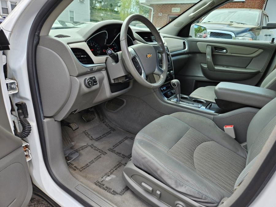 2016 Chevrolet Traverse AWD 4dr LT w/1LT, available for sale in East Windsor, Connecticut | Toro Auto. East Windsor, Connecticut 2016 Chevrolet Traverse AWD 4dr LT w/1LT, available for sale in East Windsor, Connecticut | Toro Auto. East Windsor, Connecticut