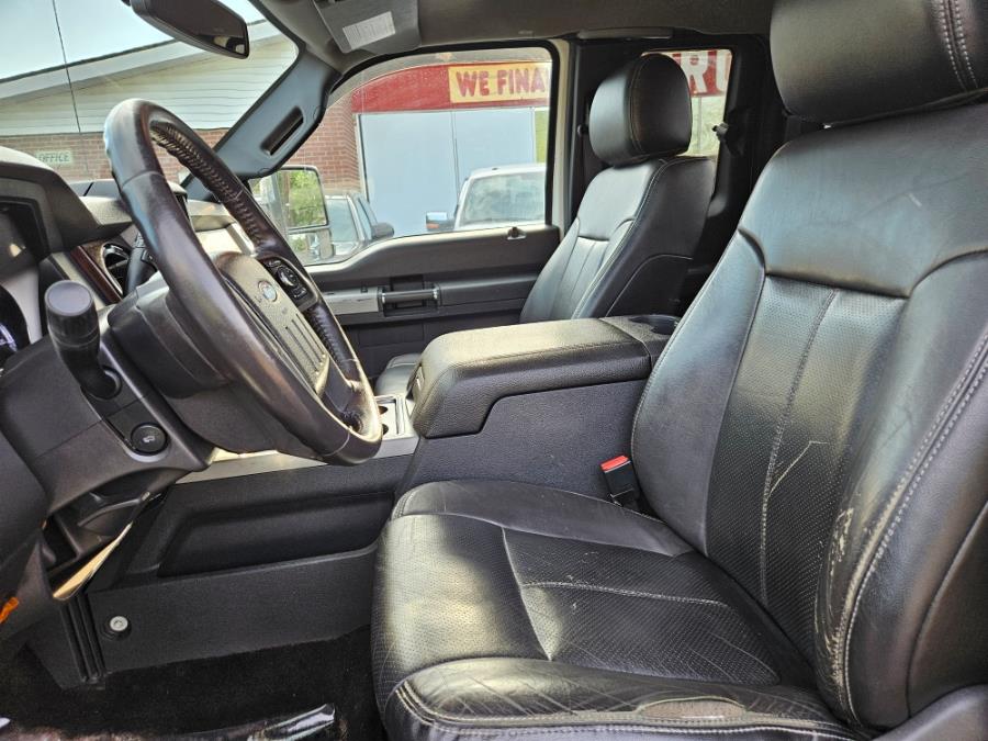 2016 Ford Super Duty F-350 SRW Lariat 4WD Super Cab, available for sale in East Windsor, Connecticut | Toro Auto. East Windsor, Connecticut 2016 Ford Super Duty F-350 SRW Lariat 4WD Super Cab, available for sale in East Windsor, Connecticut | Toro Auto. East Windsor, Connecticut