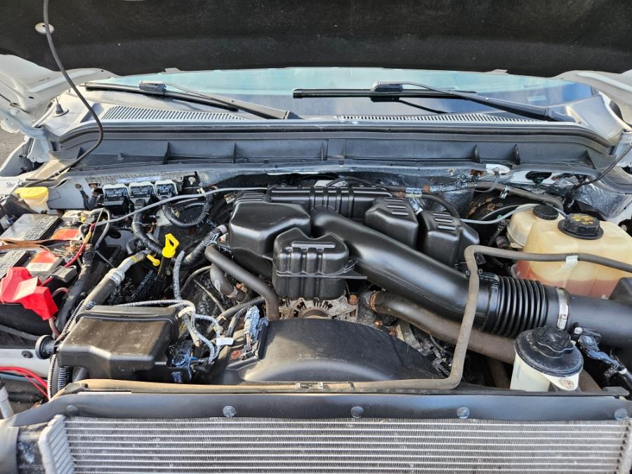 2016 Ford Super Duty F-350 SRW Lariat 4WD Super Cab, available for sale in East Windsor, Connecticut | Toro Auto. East Windsor, Connecticut 2016 Ford Super Duty F-350 SRW Lariat 4WD Super Cab, available for sale in East Windsor, Connecticut | Toro Auto. East Windsor, Connecticut