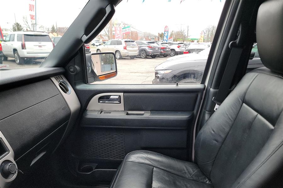 2017 Ford Expedition XLT 4x4, available for sale in Lindenhurst, New York | Power Motor Group. Lindenhurst, New York 2017 Ford Expedition XLT 4x4, available for sale in Lindenhurst, New York | Power Motor Group. Lindenhurst, New York