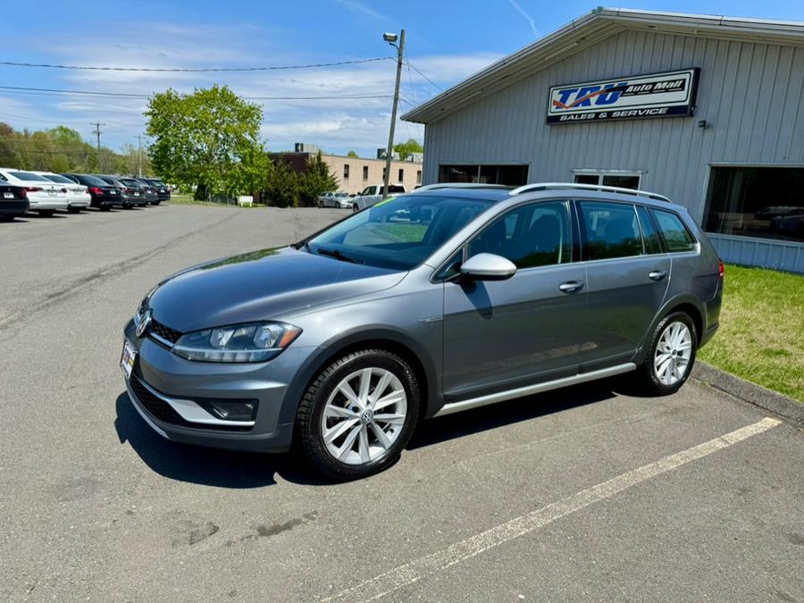 2018 Volkswagen Golf Alltrack 1.8T SE Manual, available for sale in Berlin, Connecticut | Tru Auto Mall. Berlin, Connecticut 2018 Volkswagen Golf Alltrack 1.8T SE Manual, available for sale in Berlin, Connecticut | Tru Auto Mall. Berlin, Connecticut