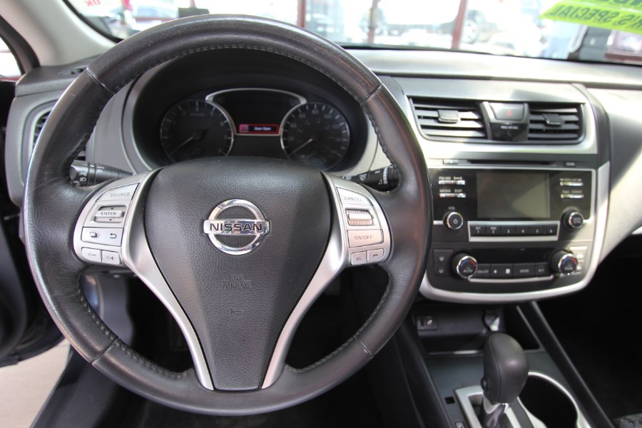 2016 Nissan Altima 4dr Sdn I4 2.5, available for sale in Garden Grove, California | 1 Stop Auto Mart Inc.. Garden Grove, California 2016 Nissan Altima 4dr Sdn I4 2.5, available for sale in Garden Grove, California | 1 Stop Auto Mart Inc.. Garden Grove, California