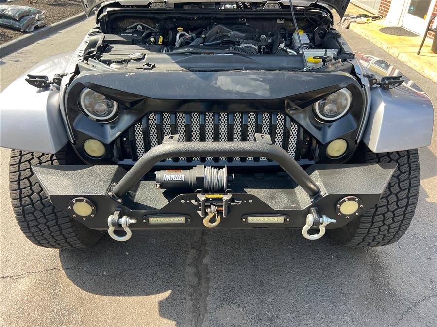 2013 Jeep Wrangler Unlimited 4WD 4dr Sahara, available for sale in Canton, Connecticut | Lava Motors. Canton, Connecticut 2013 Jeep Wrangler Unlimited 4WD 4dr Sahara, available for sale in Canton, Connecticut | Lava Motors. Canton, Connecticut