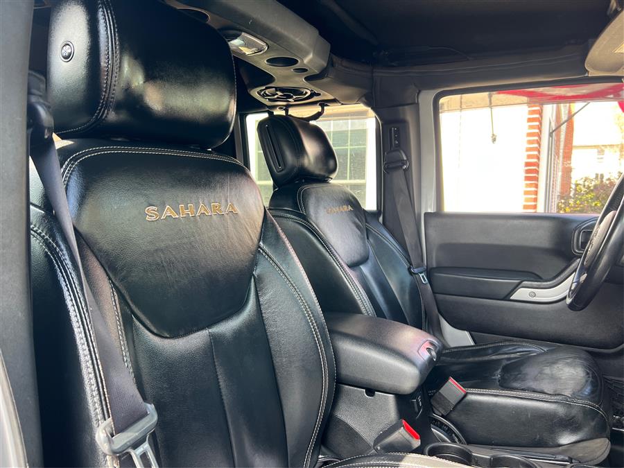 2013 Jeep Wrangler Unlimited 4WD 4dr Sahara, available for sale in Canton, Connecticut | Lava Motors. Canton, Connecticut 2013 Jeep Wrangler Unlimited 4WD 4dr Sahara, available for sale in Canton, Connecticut | Lava Motors. Canton, Connecticut