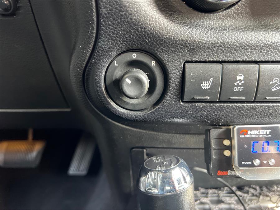 2013 Jeep Wrangler Unlimited 4WD 4dr Sahara, available for sale in Canton, Connecticut | Lava Motors. Canton, Connecticut 2013 Jeep Wrangler Unlimited 4WD 4dr Sahara, available for sale in Canton, Connecticut | Lava Motors. Canton, Connecticut