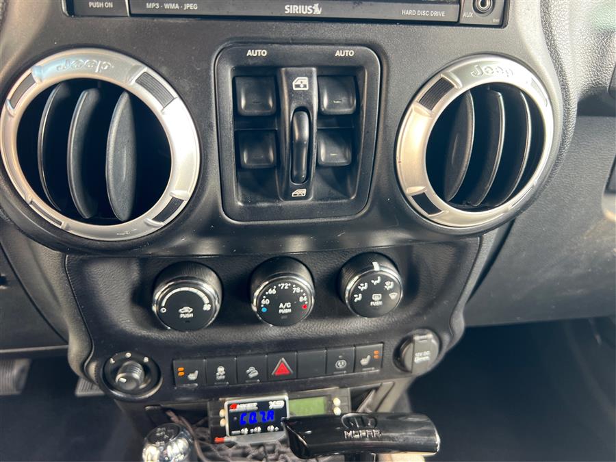 2013 Jeep Wrangler Unlimited 4WD 4dr Sahara, available for sale in Canton, Connecticut | Lava Motors. Canton, Connecticut 2013 Jeep Wrangler Unlimited 4WD 4dr Sahara, available for sale in Canton, Connecticut | Lava Motors. Canton, Connecticut