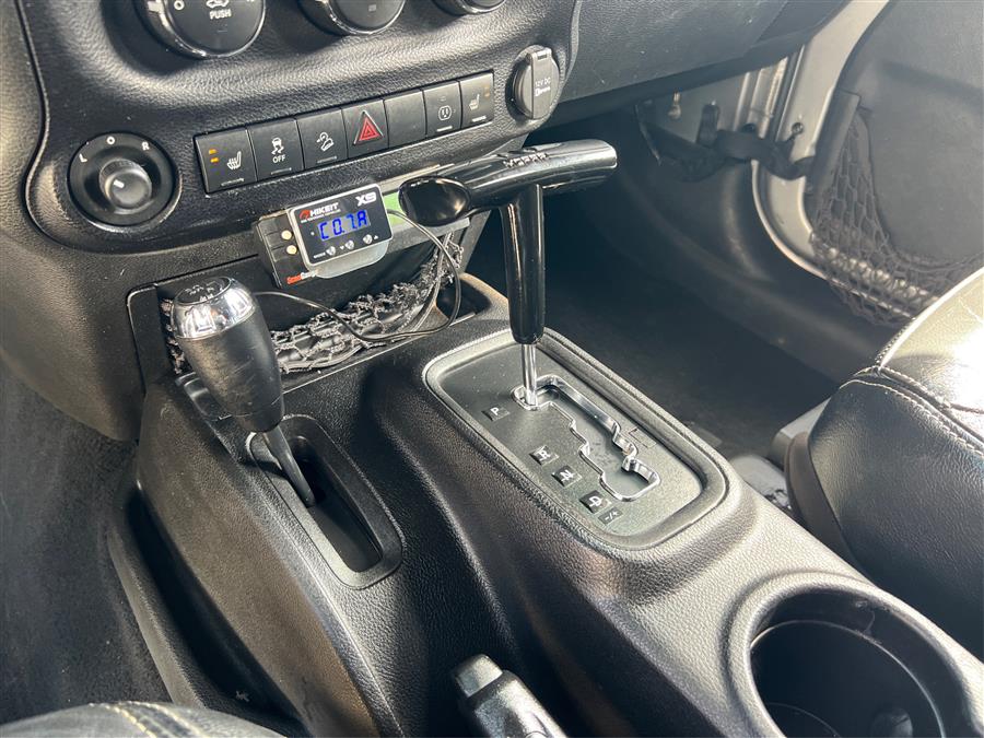 2013 Jeep Wrangler Unlimited 4WD 4dr Sahara, available for sale in Canton, Connecticut | Lava Motors. Canton, Connecticut 2013 Jeep Wrangler Unlimited 4WD 4dr Sahara, available for sale in Canton, Connecticut | Lava Motors. Canton, Connecticut