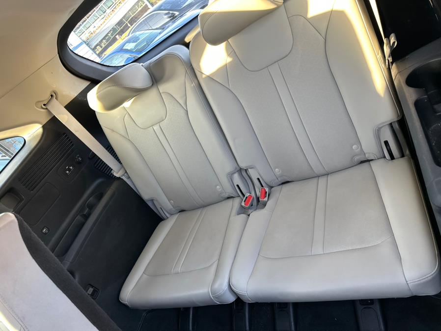 2022 Kia Sorento X-Line S AWD, available for sale in Brooklyn, New York | Brooklyn Auto Mall LLC. Brooklyn, New York 2022 Kia Sorento X-Line S AWD, available for sale in Brooklyn, New York | Brooklyn Auto Mall LLC. Brooklyn, New York