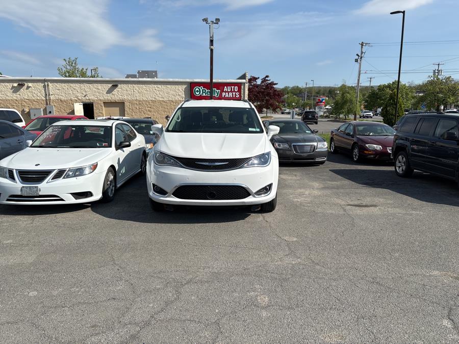 Used 2018 Chrysler Pacifica in New Windsor, New York | Prestige Pre-Owned Motors Inc. New Windsor, New York