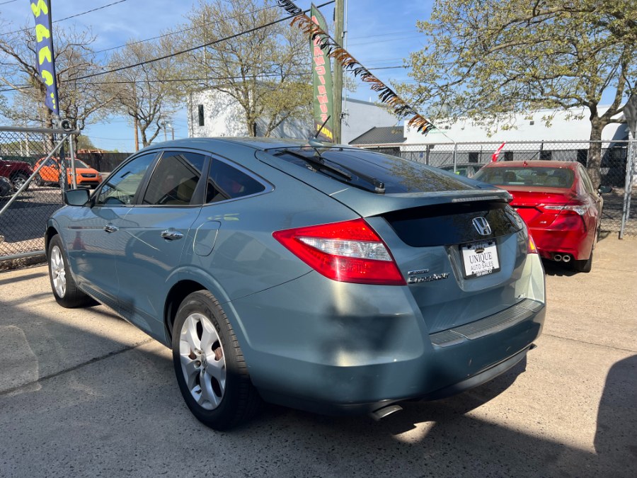 2010 Honda Accord Crosstour 4WD 5dr EX-L, available for sale in New Haven, Connecticut | Unique Auto Sales LLC. New Haven, Connecticut 2010 Honda Accord Crosstour 4WD 5dr EX-L, available for sale in New Haven, Connecticut | Unique Auto Sales LLC. New Haven, Connecticut