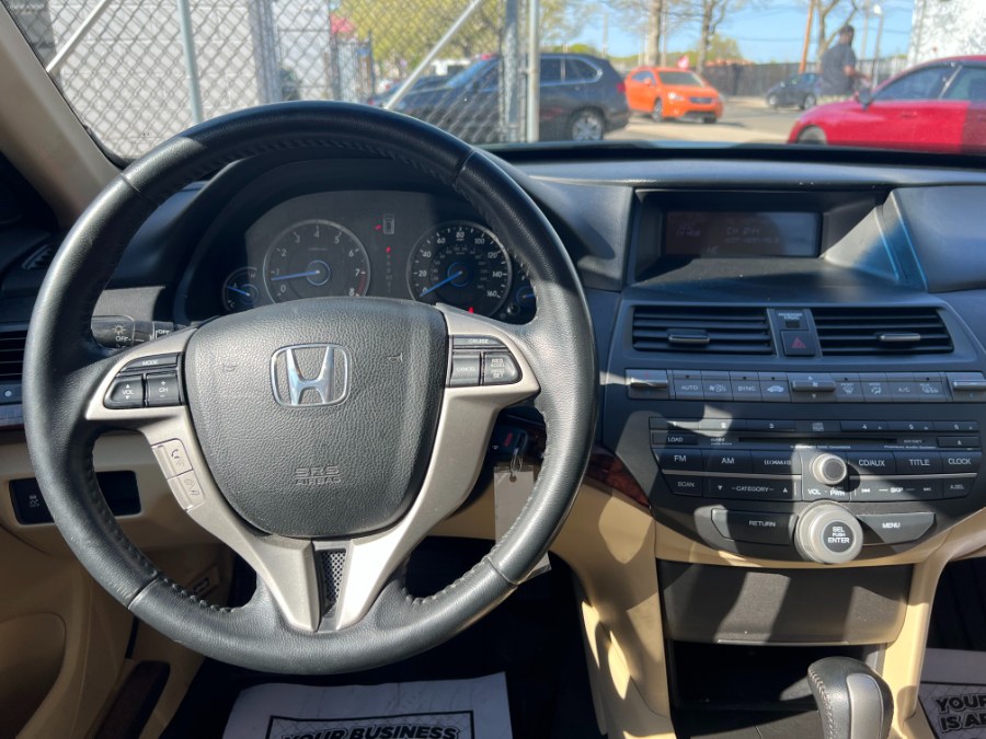 2010 Honda Accord Crosstour 4WD 5dr EX-L, available for sale in New Haven, Connecticut | Unique Auto Sales LLC. New Haven, Connecticut 2010 Honda Accord Crosstour 4WD 5dr EX-L, available for sale in New Haven, Connecticut | Unique Auto Sales LLC. New Haven, Connecticut