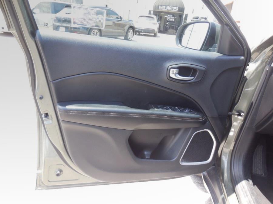 2019 Jeep Compass Latitude 4x4, available for sale in Hawaiian Gardens, California | Luxe Motors. Hawaiian Gardens, California 2019 Jeep Compass Latitude 4x4, available for sale in Hawaiian Gardens, California | Luxe Motors. Hawaiian Gardens, California