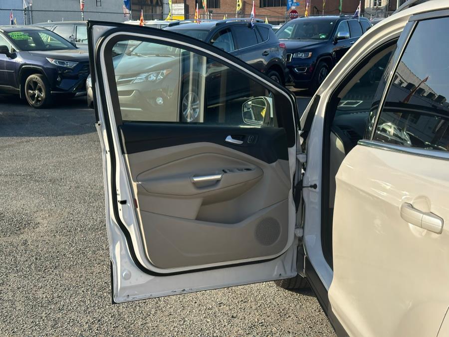 2018 Ford Escape SE 4WD, available for sale in Irvington , New Jersey | Auto Haus of Irvington Corp. Irvington , New Jersey 2018 Ford Escape SE 4WD, available for sale in Irvington , New Jersey | Auto Haus of Irvington Corp. Irvington , New Jersey