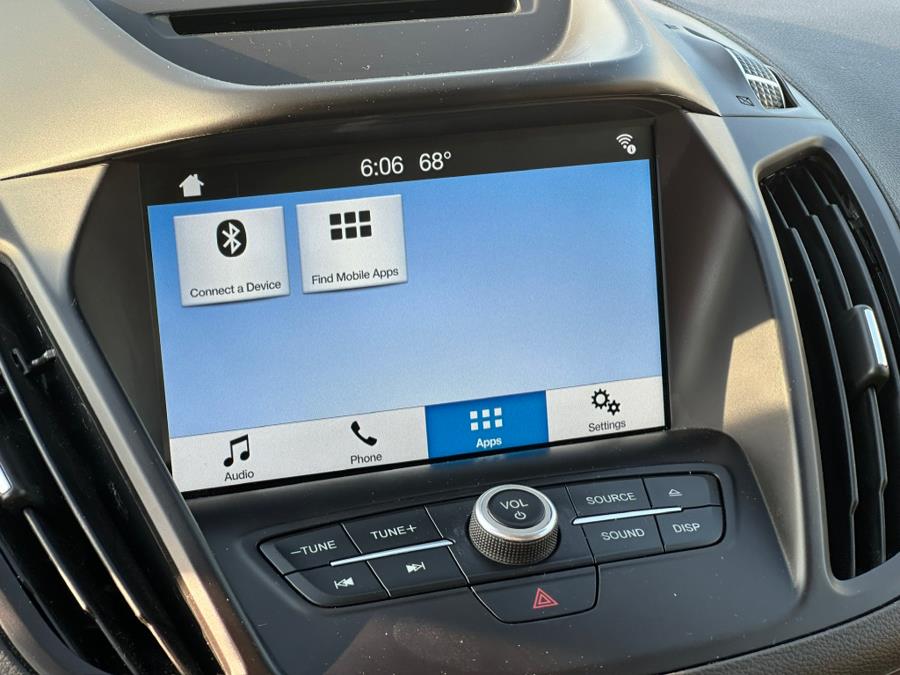 2018 Ford Escape SE 4WD, available for sale in Irvington , New Jersey | Auto Haus of Irvington Corp. Irvington , New Jersey 2018 Ford Escape SE 4WD, available for sale in Irvington , New Jersey | Auto Haus of Irvington Corp. Irvington , New Jersey