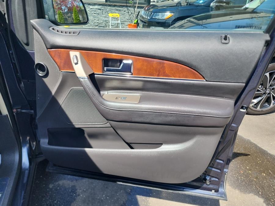2014 Lincoln MKX AWD 4dr, available for sale in Islip, New York | L.I. Auto Gallery. Islip, New York 2014 Lincoln MKX AWD 4dr, available for sale in Islip, New York | L.I. Auto Gallery. Islip, New York