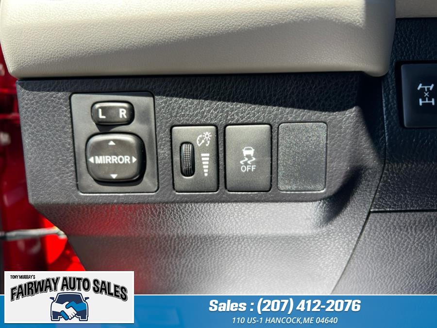 2015 Toyota RAV4 AWD 4dr LE (Natl), available for sale in Hancock, Maine | Fairway Auto Sales. Hancock, Maine 2015 Toyota RAV4 AWD 4dr LE (Natl), available for sale in Hancock, Maine | Fairway Auto Sales. Hancock, Maine