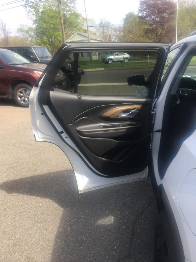 2019 GMC Terrain FWD 4dr SLE, available for sale in Vernon Rockville, Connecticut | Vernon Motor Cars. Vernon Rockville, Connecticut 2019 GMC Terrain FWD 4dr SLE, available for sale in Vernon Rockville, Connecticut | Vernon Motor Cars. Vernon Rockville, Connecticut