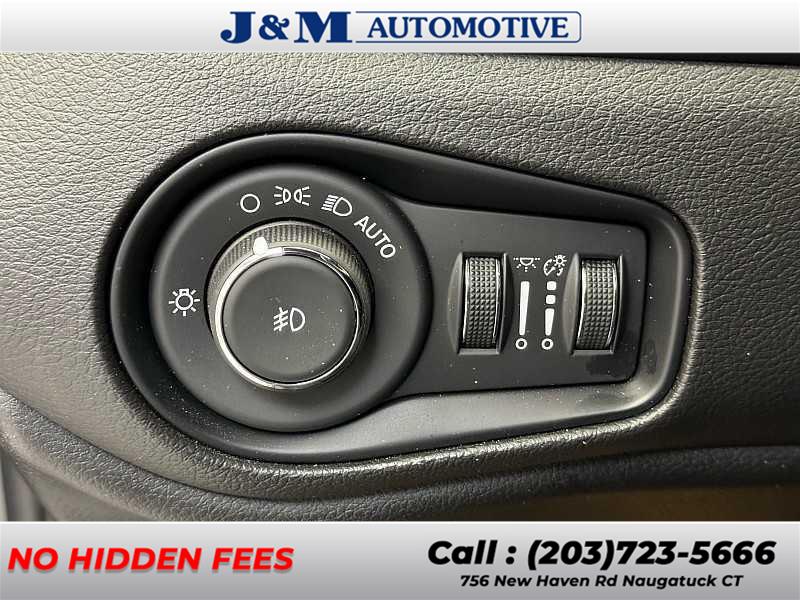 2022 Jeep Renegade Altitude, available for sale in Naugatuck, Connecticut | J&M Automotive Sls&Svc LLC. Naugatuck, Connecticut 2022 Jeep Renegade Altitude, available for sale in Naugatuck, Connecticut | J&M Automotive Sls&Svc LLC. Naugatuck, Connecticut