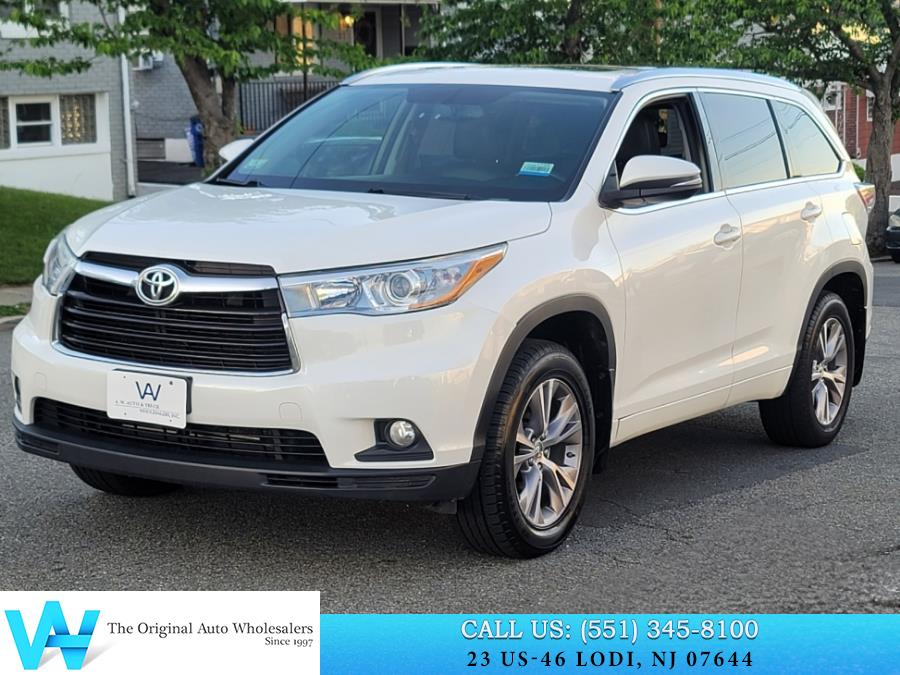2015 Toyota Highlander AWD 4dr V6 XLE (Natl), available for sale in Lodi, New Jersey | AW Auto & Truck Wholesalers, Inc. Lodi, New Jersey 2015 Toyota Highlander AWD 4dr V6 XLE (Natl), available for sale in Lodi, New Jersey | AW Auto & Truck Wholesalers, Inc. Lodi, New Jersey