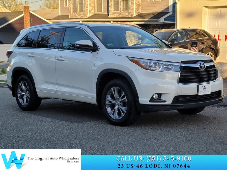 Used 2015 Toyota Highlander in Lodi, New Jersey | AW Auto & Truck Wholesalers, Inc. Lodi, New Jersey