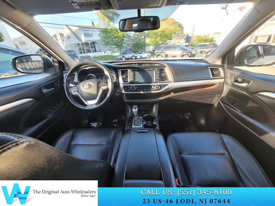 2015 Toyota Highlander AWD 4dr V6 XLE (Natl), available for sale in Lodi, New Jersey | AW Auto & Truck Wholesalers, Inc. Lodi, New Jersey 2015 Toyota Highlander AWD 4dr V6 XLE (Natl), available for sale in Lodi, New Jersey | AW Auto & Truck Wholesalers, Inc. Lodi, New Jersey