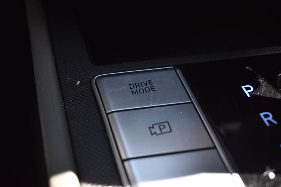 2023 Hyundai Elantra SEL Convenience Package, available for sale in Great Neck, New York | Camy Cars. Great Neck, New York 2023 Hyundai Elantra SEL Convenience Package, available for sale in Great Neck, New York | Camy Cars. Great Neck, New York