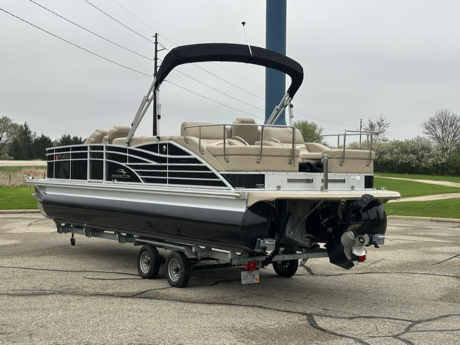 2011 Bennington 2575 RCW I/O, available for sale in Darien, Wisconsin | Geneva Motor Cars. Darien, Wisconsin 2011 Bennington 2575 RCW I/O, available for sale in Darien, Wisconsin | Geneva Motor Cars. Darien, Wisconsin