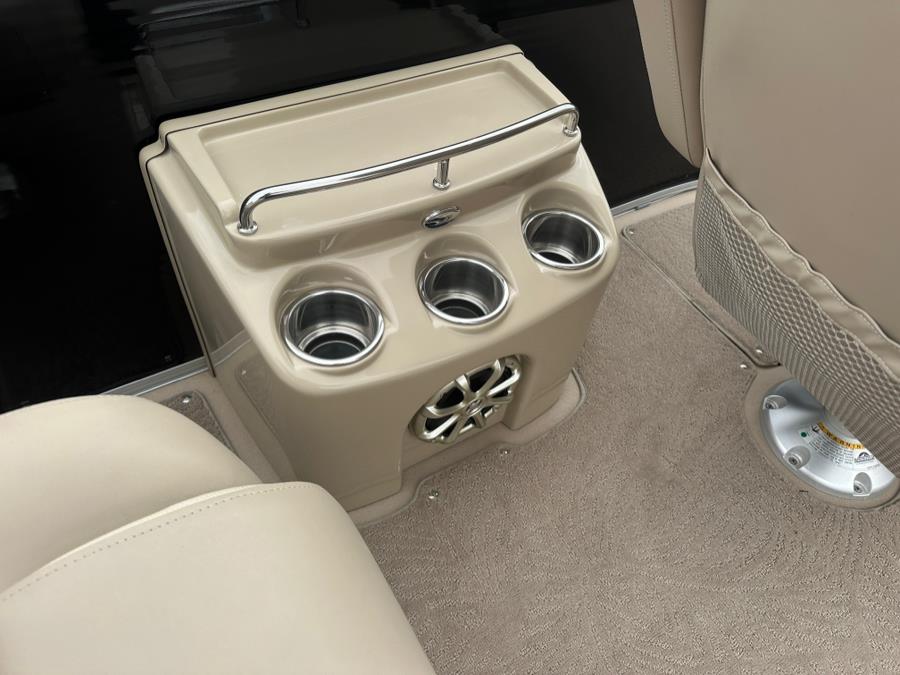 2011 Bennington 2575 RCW I/O, available for sale in Darien, Wisconsin | Geneva Motor Cars. Darien, Wisconsin 2011 Bennington 2575 RCW I/O, available for sale in Darien, Wisconsin | Geneva Motor Cars. Darien, Wisconsin