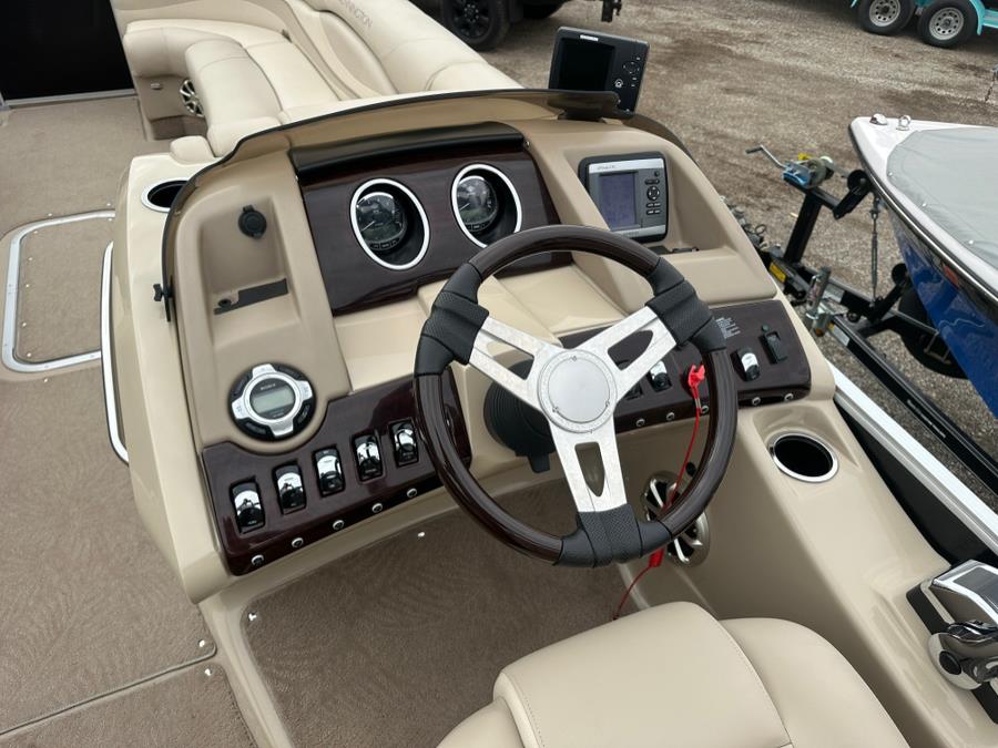 2011 Bennington 2575 RCW I/O, available for sale in Darien, Wisconsin | Geneva Motor Cars. Darien, Wisconsin 2011 Bennington 2575 RCW I/O, available for sale in Darien, Wisconsin | Geneva Motor Cars. Darien, Wisconsin