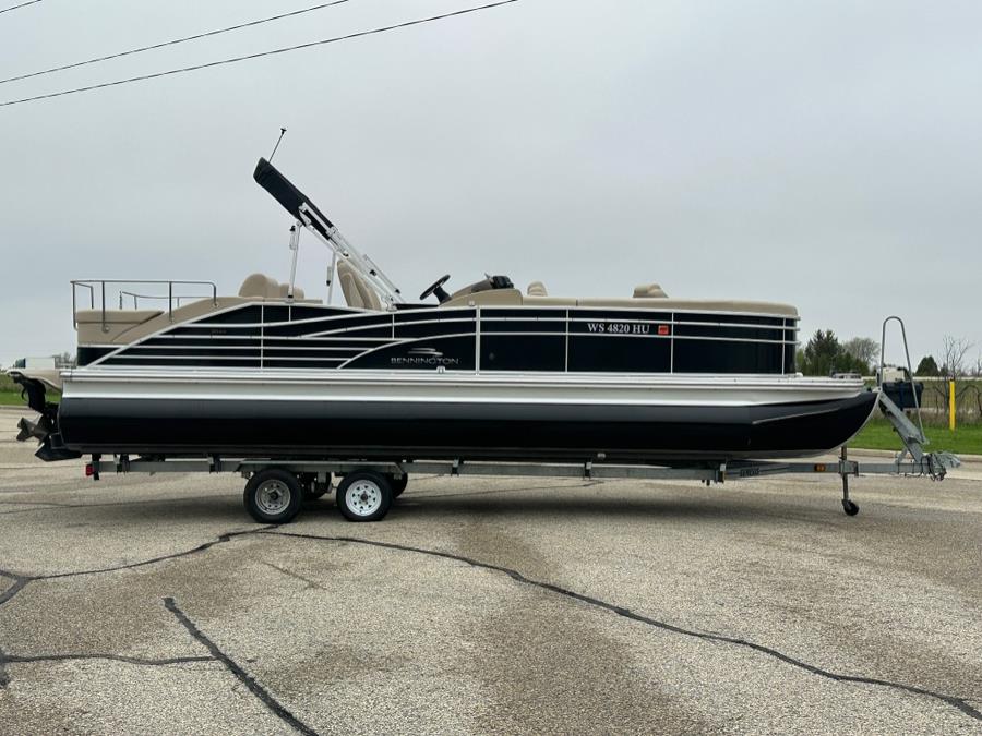 2011 Bennington 2575 RCW I/O, available for sale in Darien, Wisconsin | Geneva Motor Cars. Darien, Wisconsin 2011 Bennington 2575 RCW I/O, available for sale in Darien, Wisconsin | Geneva Motor Cars. Darien, Wisconsin
